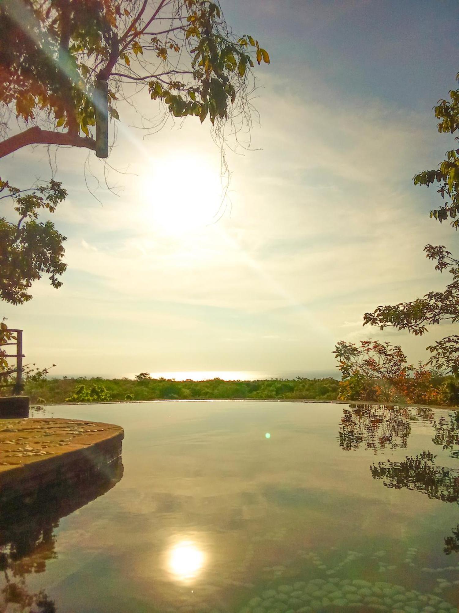 Utopia Rote Lodge Nemberala Buitenkant foto